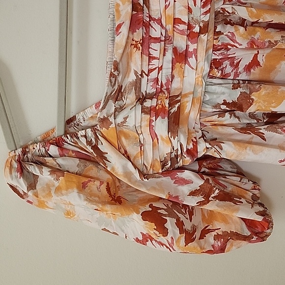 Abercrombie and Fitch  Baby Doll Floral Puff Sleeve Mini Dress Size SP - Picture 6 of 16